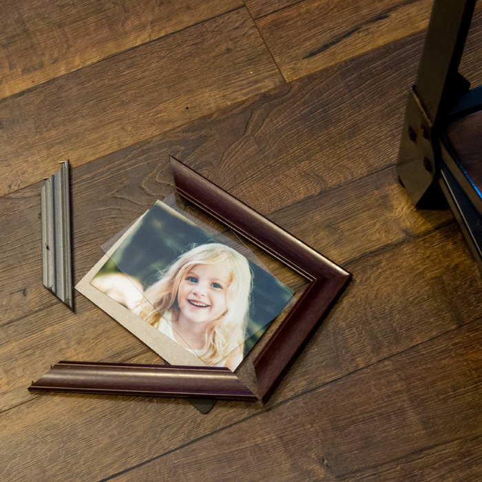 How to Replace Broken Glass in a Picture Frame: 9 Steps