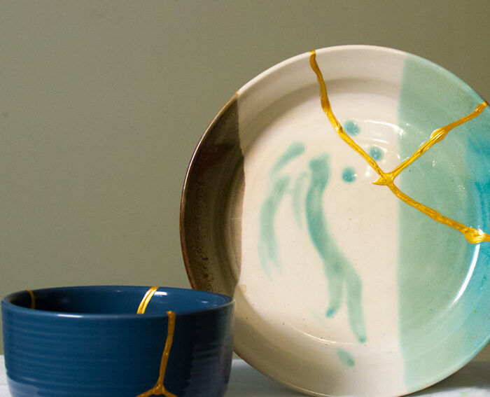 How to fix this ceramic? What glue is best? : r/kintsugi